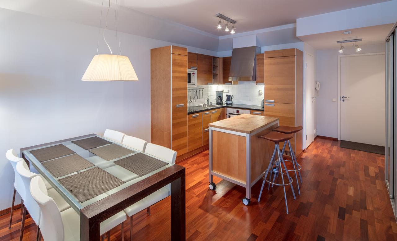 Апартаменты City Center Park View Studio With Sauna And Balcony Хельсинки Экстерьер фото